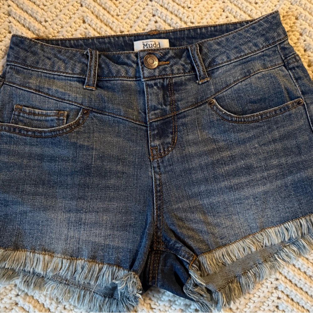 Mudd Denim shorts Shorts cute!